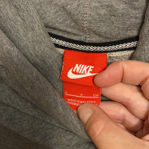 Nike hoodie - Picture 3 of 4